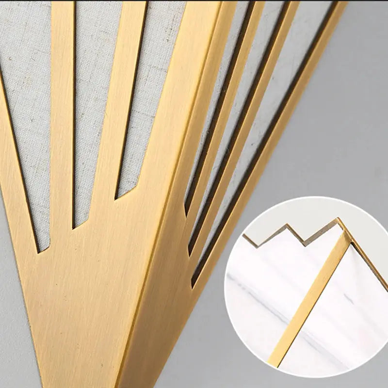 Nordic wall lamp in gold iron with LED for modern living room decor