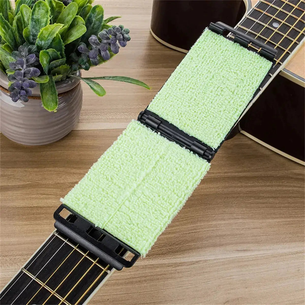 Miwayer Guitar String Cleaner and Fretboard Cleaning Cloth for Violin Bass Ukulele and Electric Guitars