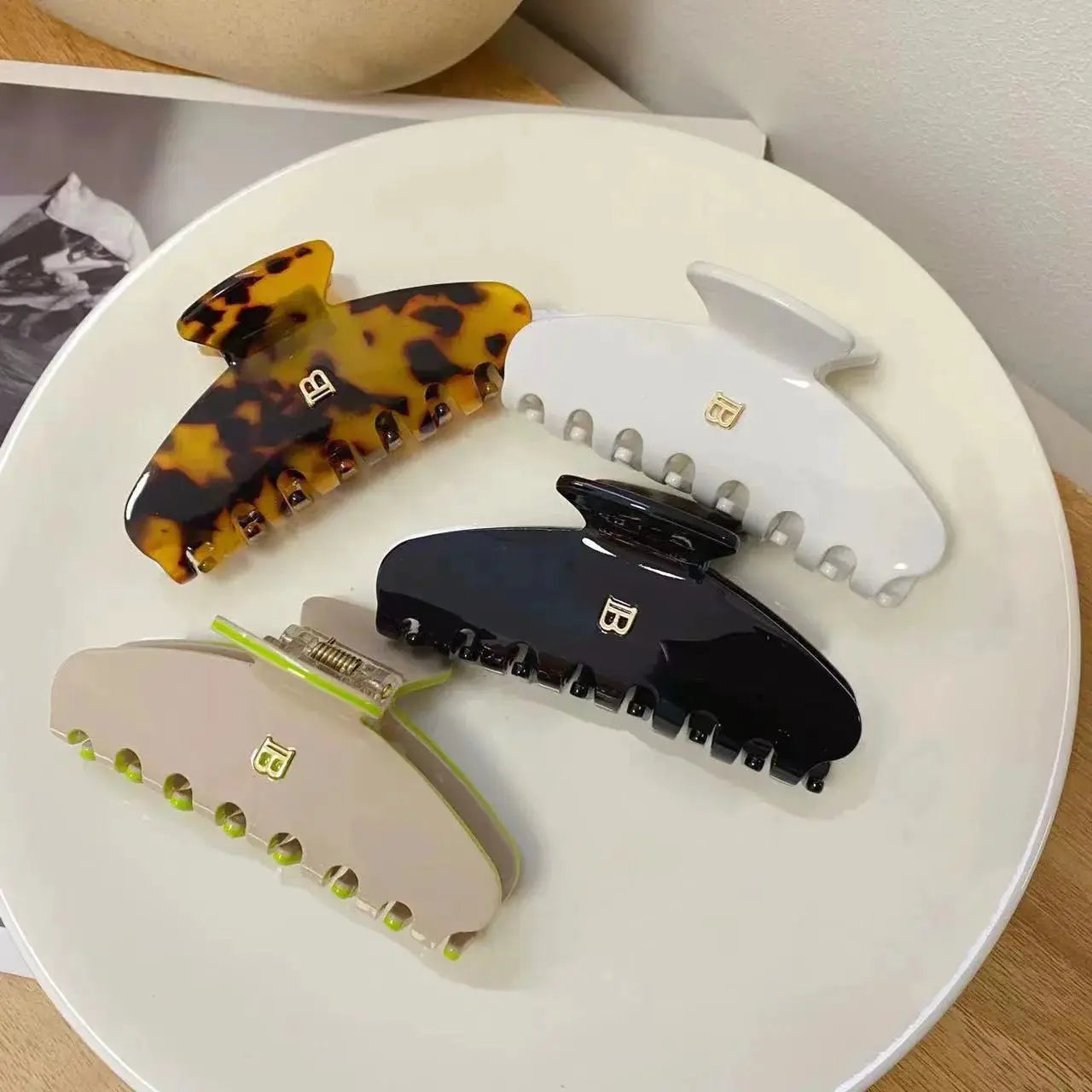 Women’s Shark Hair Claw - Simples Market