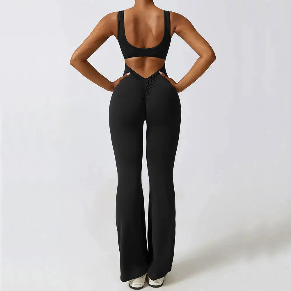 Women Gym Set For Yoga And Training Breathable Stretch Fabric For Comfort And Peak Performance