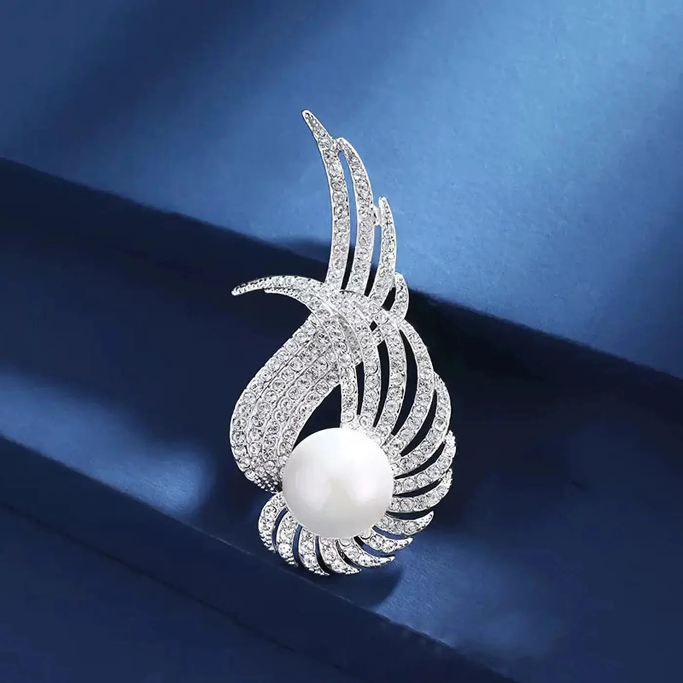 Elegant Tulip Flower Brooch Chest Pin For Women Coats Autumn Winter Fashion Gift 4858