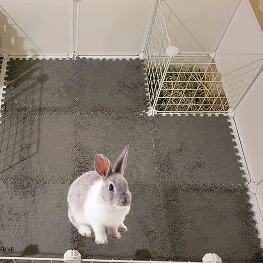 Interlocking EVA foam pet warming pad tiles, 30x30 cm, grey; soft sleeping mat for rabbits, guinea pigs and hamsters; 4 tiles shown.