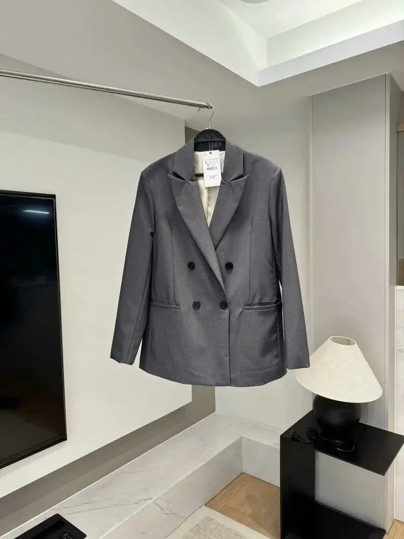 Gray women's double-breasted blazer from Simples Market ETJ 2025 spring suit set on hanger