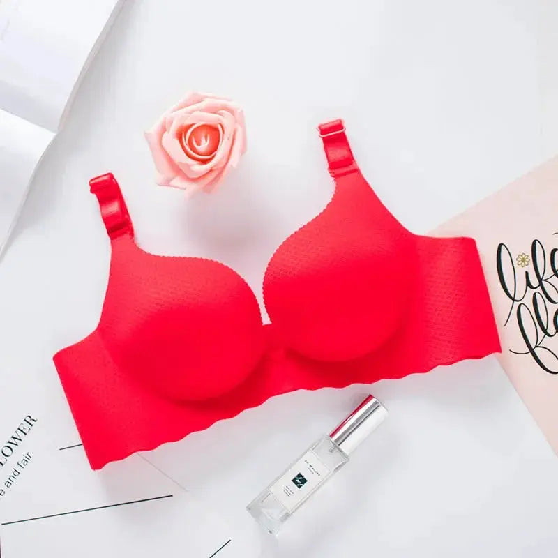 Simples Market Extreme Push-Up Bra, red wireless padded bra with 8cm thick pads and adjustable straps
