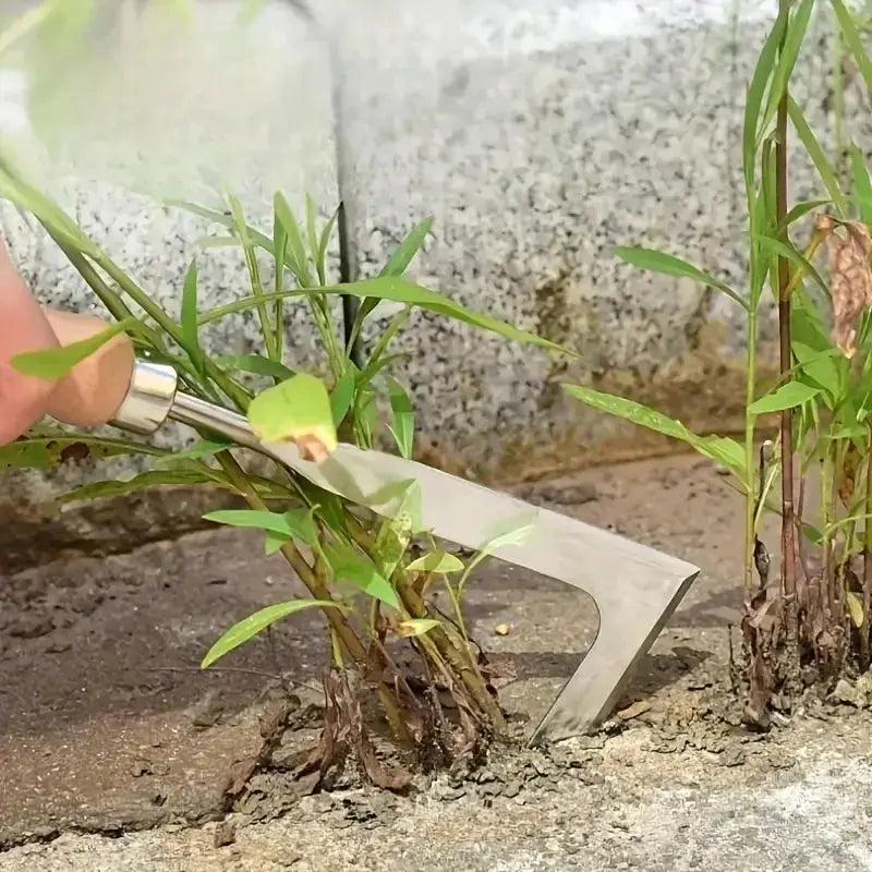 Heavy Duty Carbon Steel Hand Shovel With Ergonomic Grip Manual Weeding Tool For Road Cracks And Gardens