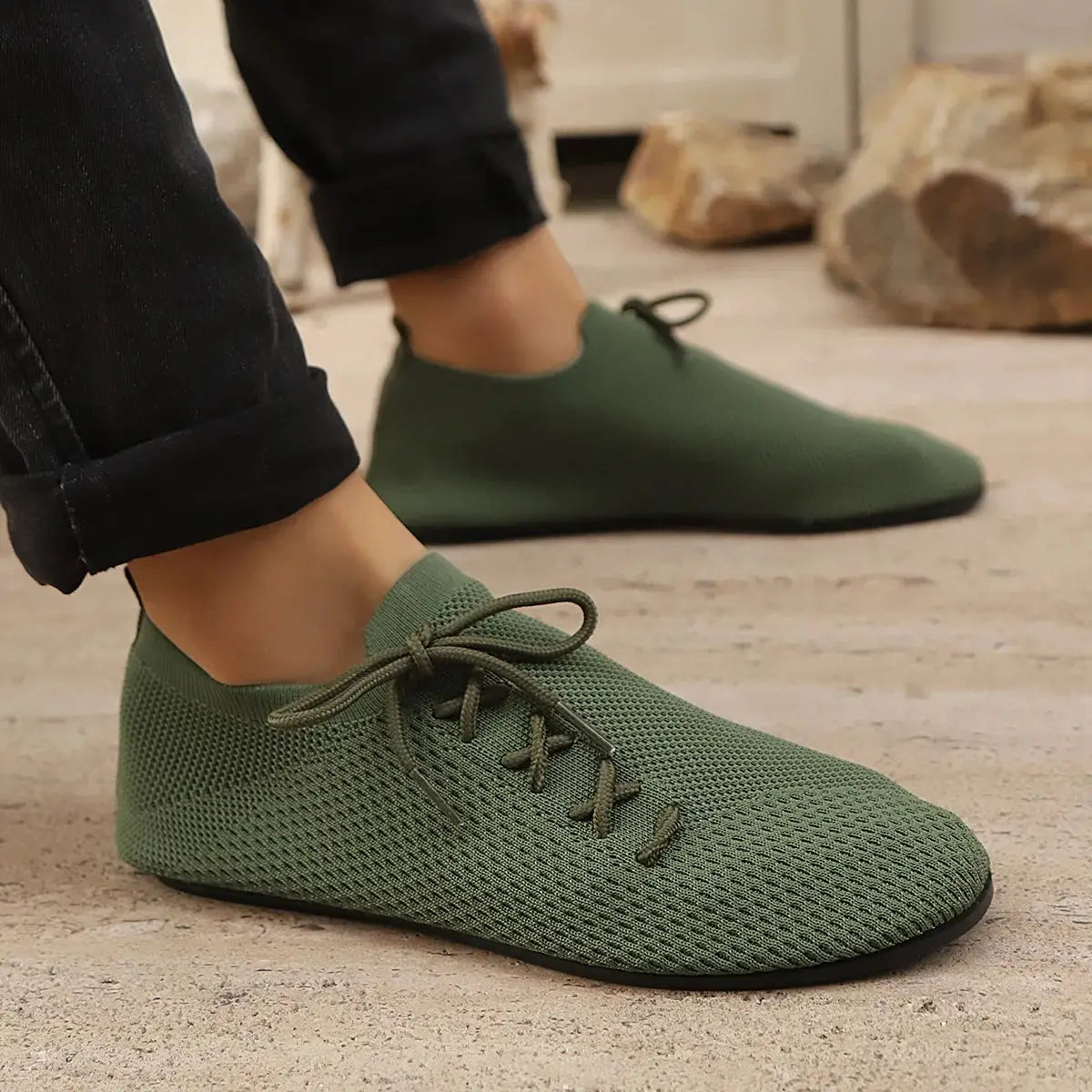 Men's green mesh loafers with lace-up, breathable knit upper and lightweight sole