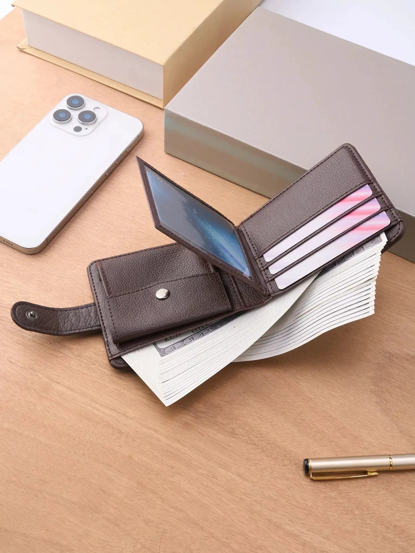 Men's brown leather wallet from Simples Market with multiple card slots and coin pocket.