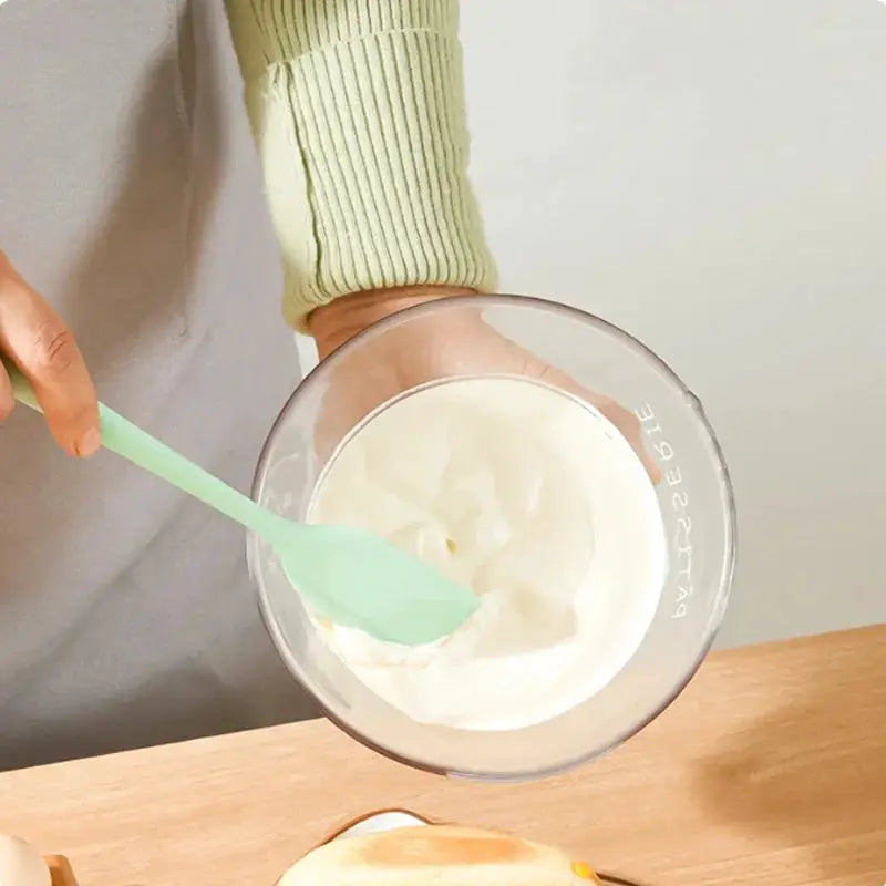 Silicone Cream Spatula Non Stick Heat Resistant Kitchen Baking Tool For Cakes And Desserts Flexible Cooking Utensil
