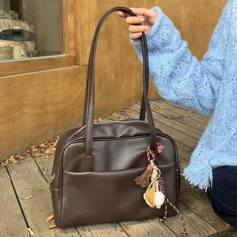 Korean Style large-capacity single-shoulder brown leather tote bag with tassel charm