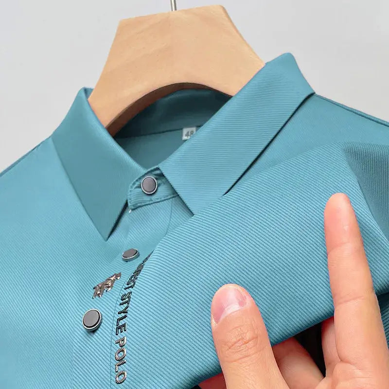 Men's turquoise ice-silk polo shirt by Simples Market with embroidery and metal snaps