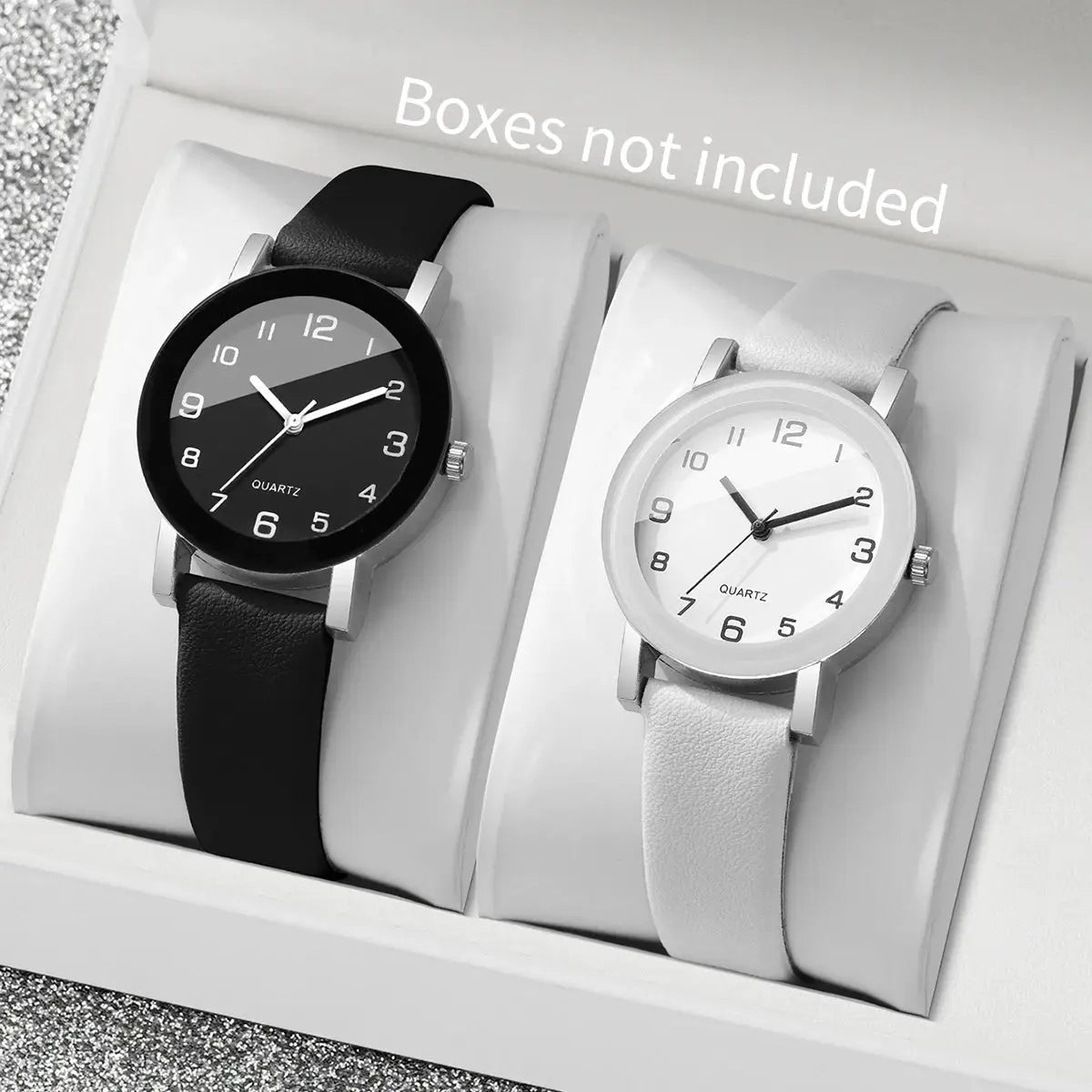 Couple's leather-strap watches set, two watches with black dial and white dial, quartz movement.