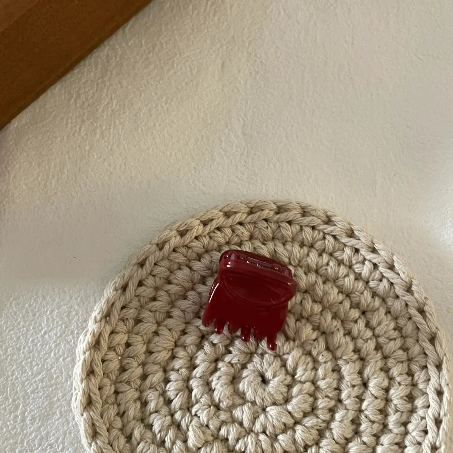 GlamClip Red Mini Duckbill Hair Clip For Women With Seamless Grip And All Day Hold