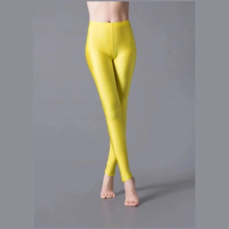 High elastic skinny leggings in bright yellow with a shiny finish, skin-friendly yoga pants