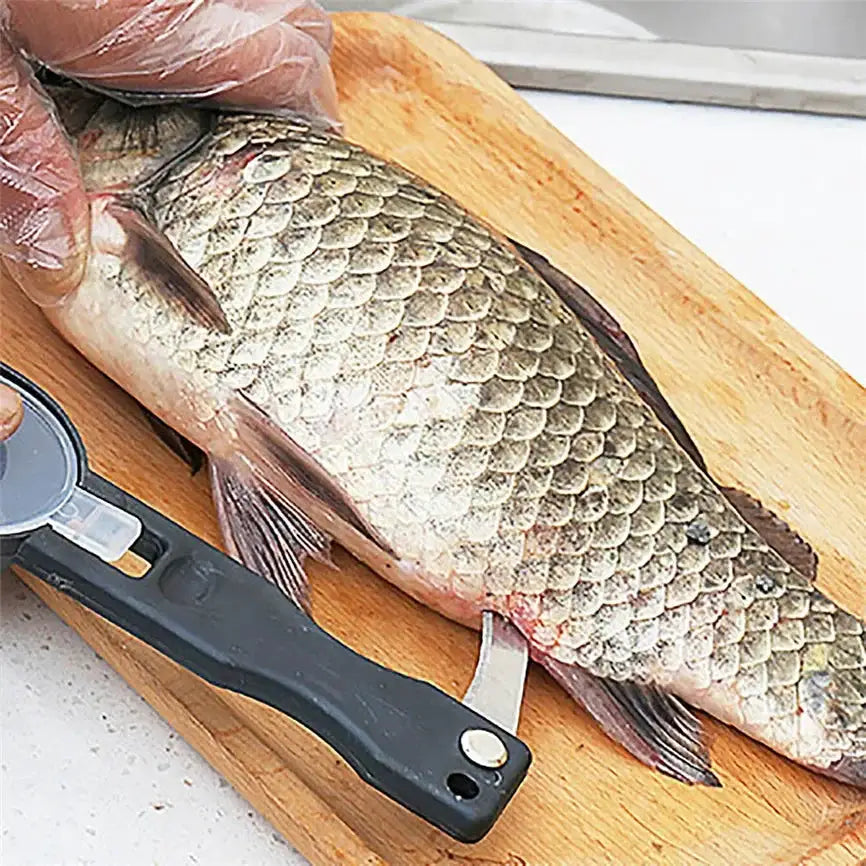 Multi Tool Fish Scale Remover And Fruit Vegetable Peeler With Cleaning Scraper Accessories Folding Knife