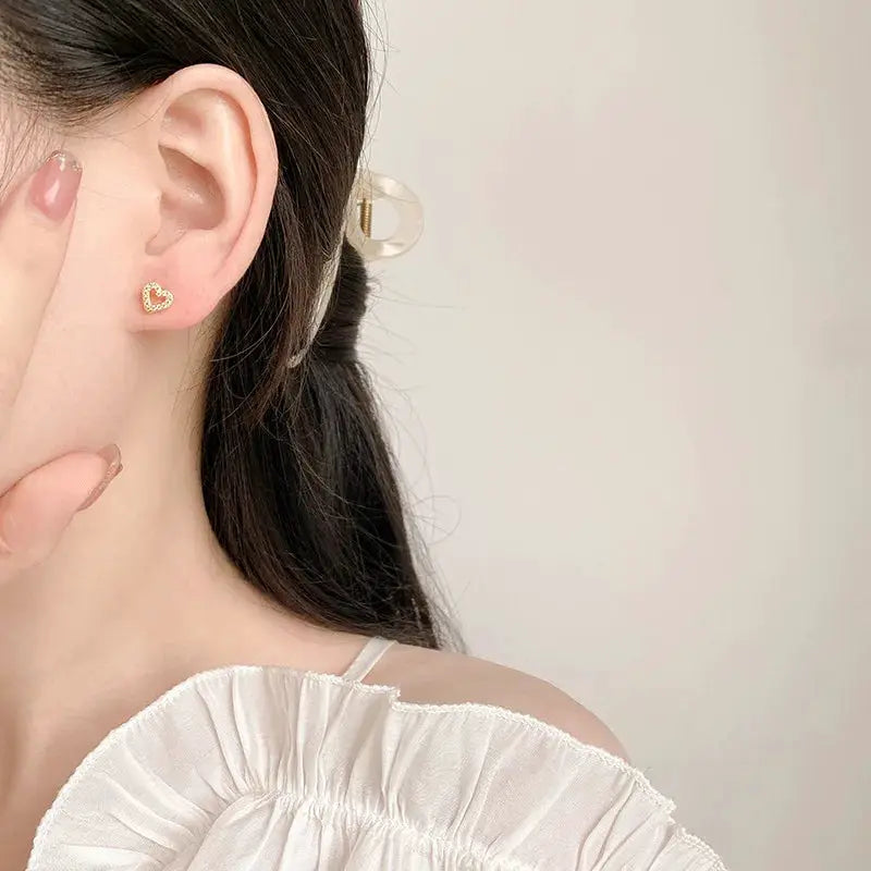 Hypoallergenic Heart Stud Earrings For Women Girls Screw Back Cartilage Helix Piercing Jewelry Gifts