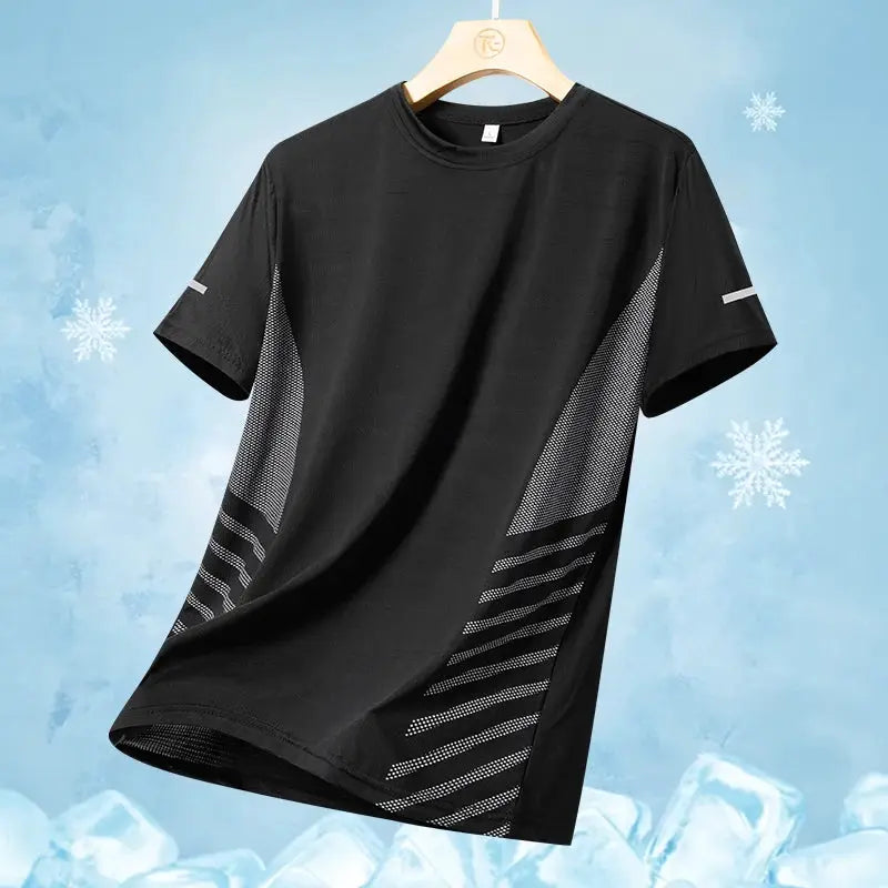 Running T-shirt for men, black quick-dry short sleeve with mesh panels and reflective trim