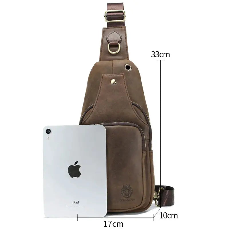 Schlatum genuine leather chest bag by Simples Market, brown triangle crossbody with front pockets and adjustable strap.