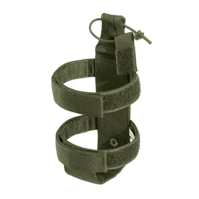 MOLLE water bottle pouch by Simples Market; olive green tactical bottle carrier with adjustable straps.