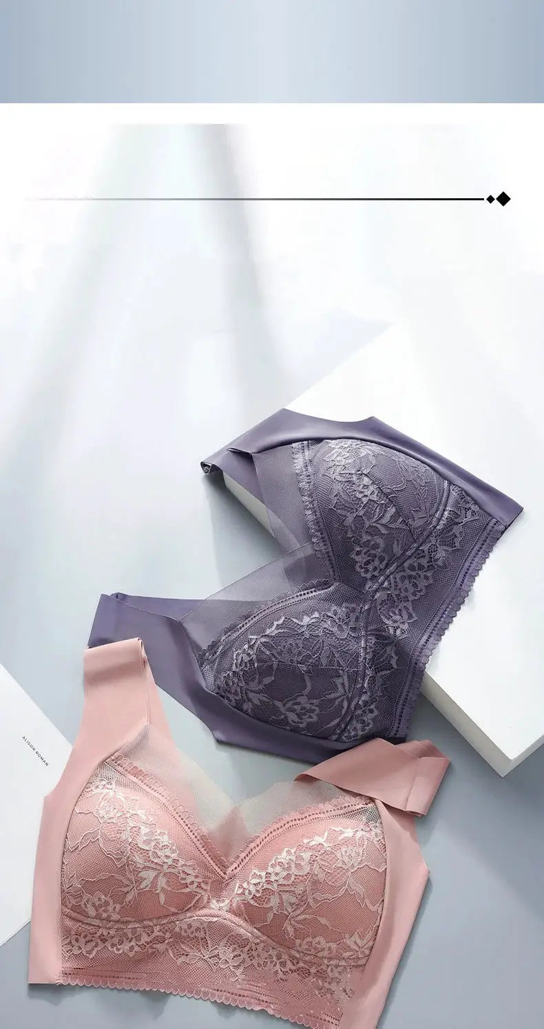 Two plus-size lace bras in purple and pink with padded cups for seamless comfort, Simples Market