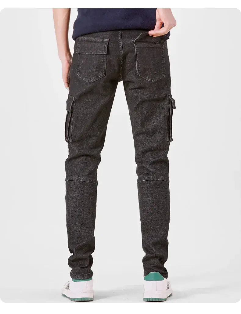 Simples Market men's dark washed denim cargo pants with multiple pockets, slim fit.