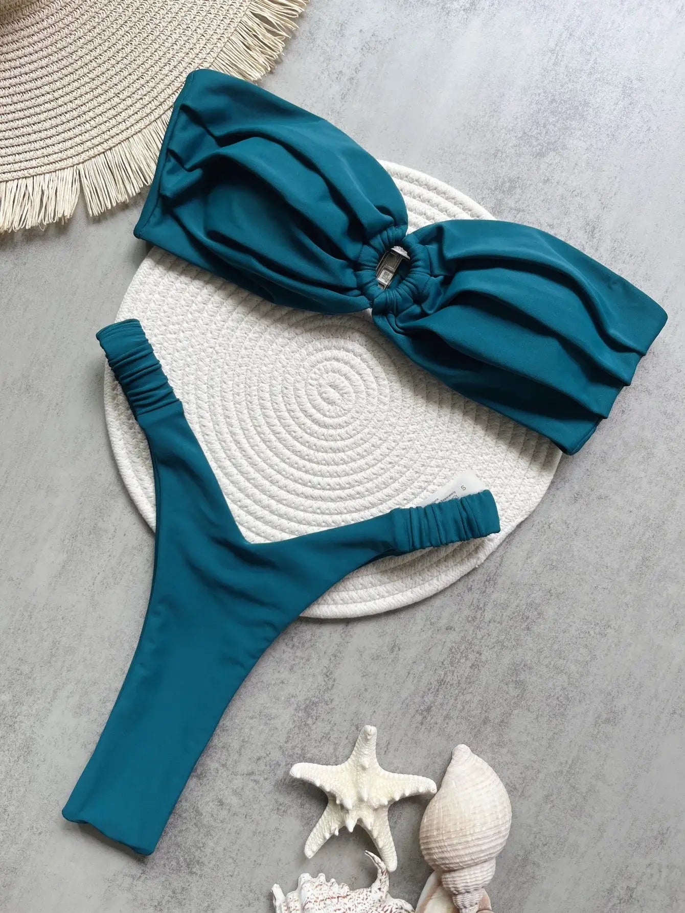 Two-piece teal bandeau bikini set with ruched center ring and high-cut thong bottoms, Simples Market