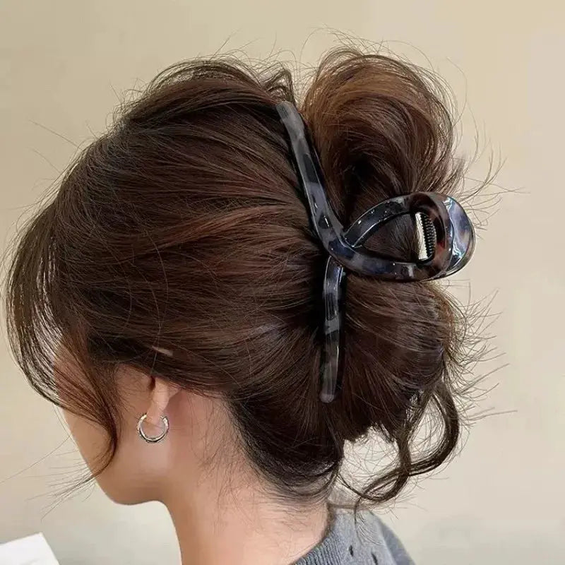 Leopard Print Retro Large Hair Clip With Durable Hold For Women High Grade Fashion Accessory