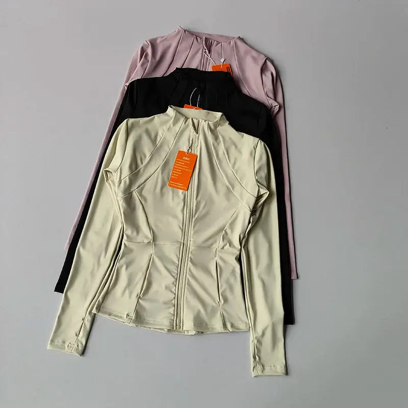 AeroFlex Ladies Slim Fit Zip Sports Jacket With Breathable Warmth For Cold Weather Workouts