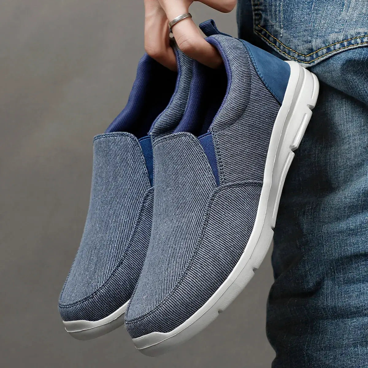 Men's blue denim canvas slip-on sneakers with white sole, breathable outdoor walking shoes