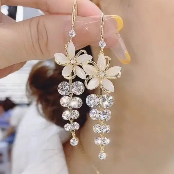 Exquisite Leaves Crystal Flower Stud Earrings For Women AAA Zircon Rose Butterfly Tassel Bridal Wedding Party Jewelry