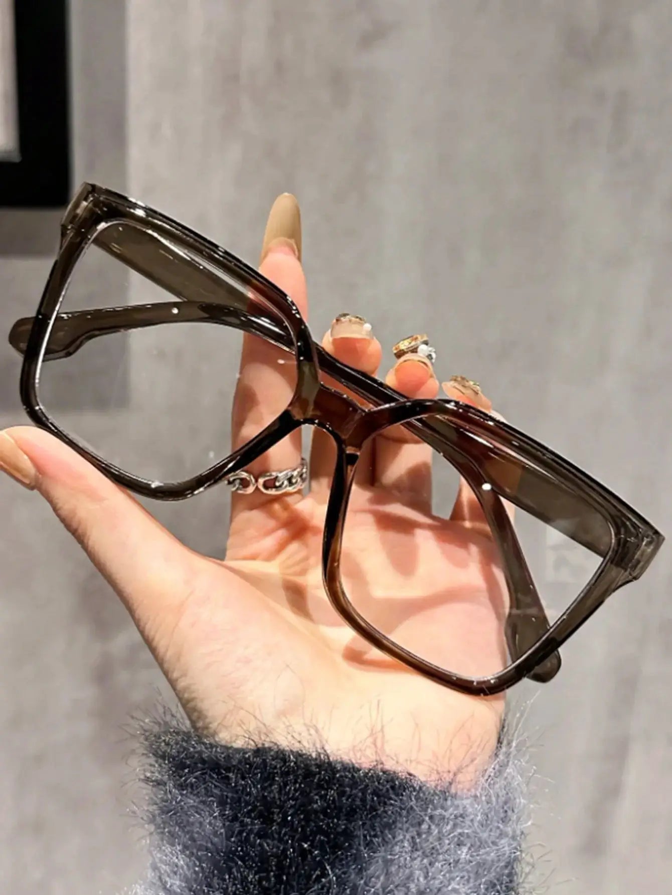 Aura Geometric Reading Glasses Unisex With Transparent Lenses Lightweight Plastic Frame For Daily Office Reading
