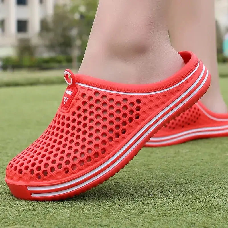 Men's Pool Sandals Slip On Summer Outdoor Beach Shoes Garden Clogs Casual Water Slippers Unisex
