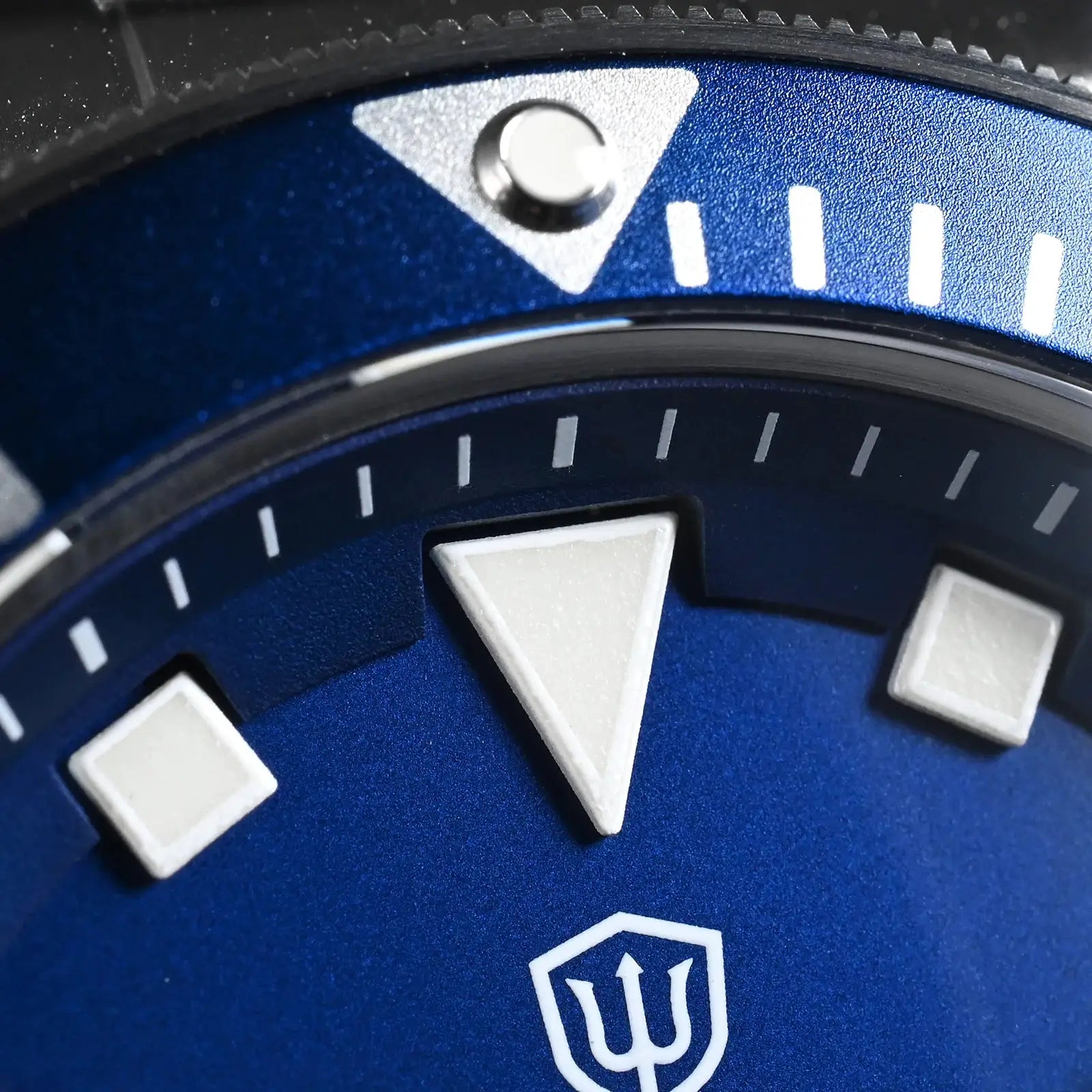 Watchdives WD1969 Pro 38mm blue dial quartz watch with luminous markers and blue bezel