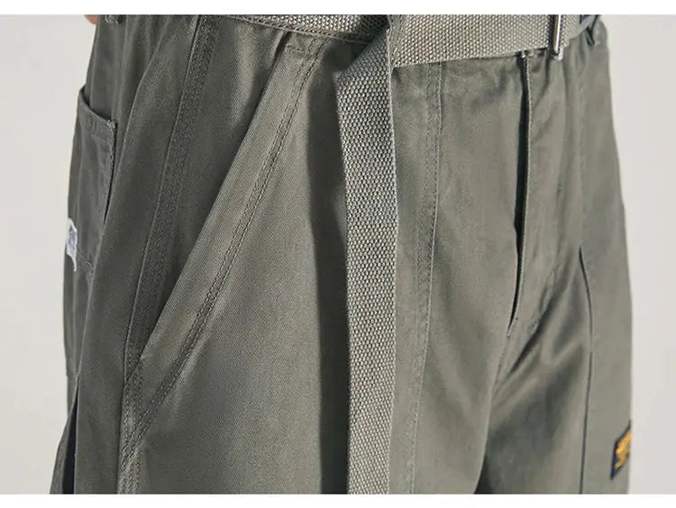 HIQOR men's cargo pants with belt, gray olive fabric and multiple pockets for baggy streetwear.