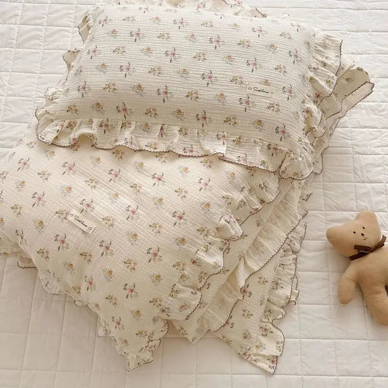 3-piece floral gauze cotton bedding set with ruffle-edge pillowcases and duvet cover, cream with tiny pink flowers
