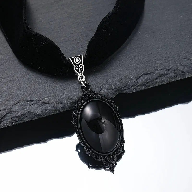 Gothic Witch Blood Red Pendant Choker Necklace For Women Vintage Black Velvet Jewelry Accessory