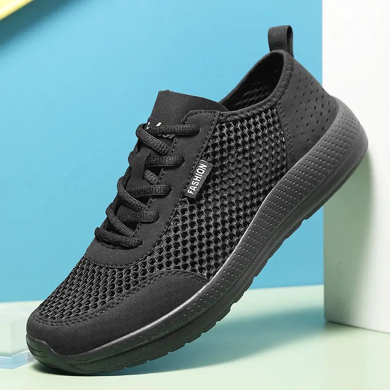 Men black mesh sport shoes with breathable upper and cushioned outsole, lightweight outdoor sneakers