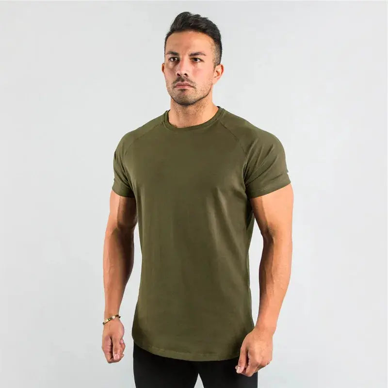 Men's cotton short-sleeve T-shirt in olive green, slim-fit gym tee