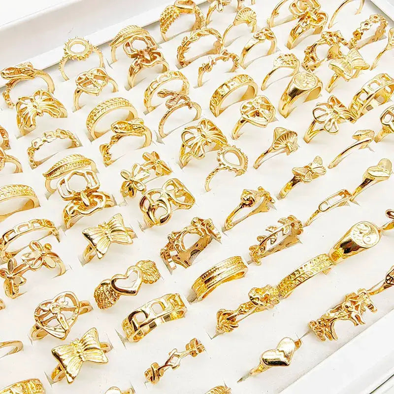 30Pcs Alloy Finger Rings For Women Jewelry Lot Wholesale Set Featuring Floral Cutout Skull Spider Animal Leaf Snake