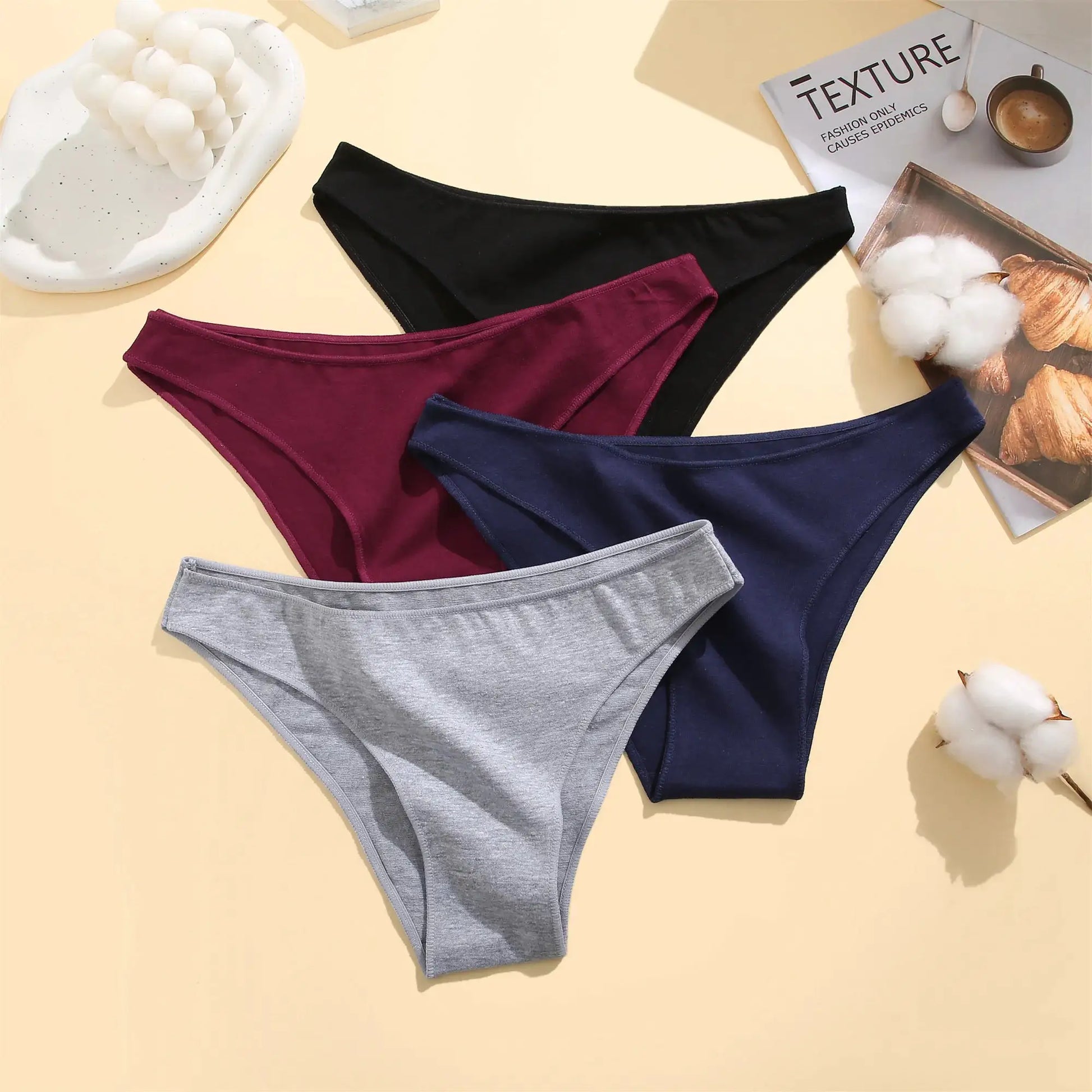 Simples Market 4-pack seamless cotton panties for women in solid colors (black, burgundy, navy, gray) low-waist briefs