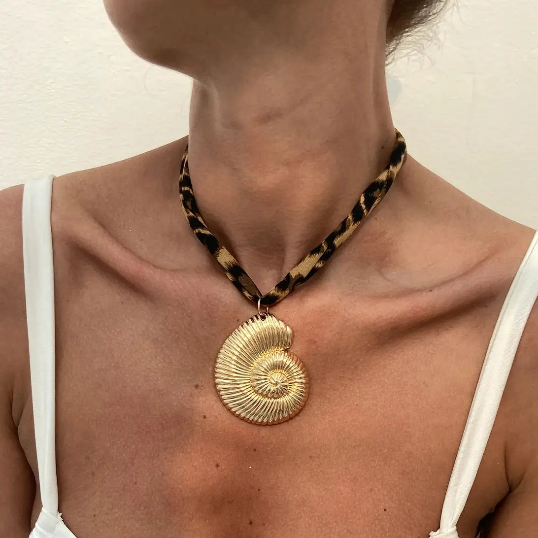 Ingemark 7 Styles Ethnic Multilayer Velvet Chain Necklace For Women 2025 New Fashion Metal Conch Starfish Heart Pendant