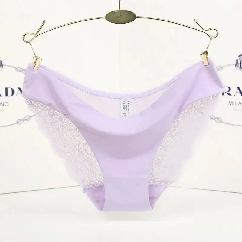 Lavender seamless low-rise lace panties for women with lace side panels.