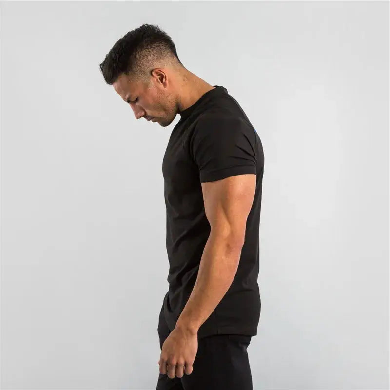 Men's black cotton T-shirt by Simples Market, short-sleeve slim-fit gym top