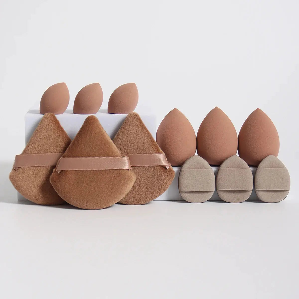 LuminaBeauty 12 Piece Makeup Sponge Set With Powder Puffs Mini Air Cushions Beauty Eggs And Sponges For Flawless Finish
