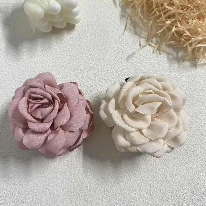 LuxeHair Stereoscopic Rose Hair Clips For Women Sturdy Back Of The Head Shark Clips Fashionable Hair Accessories