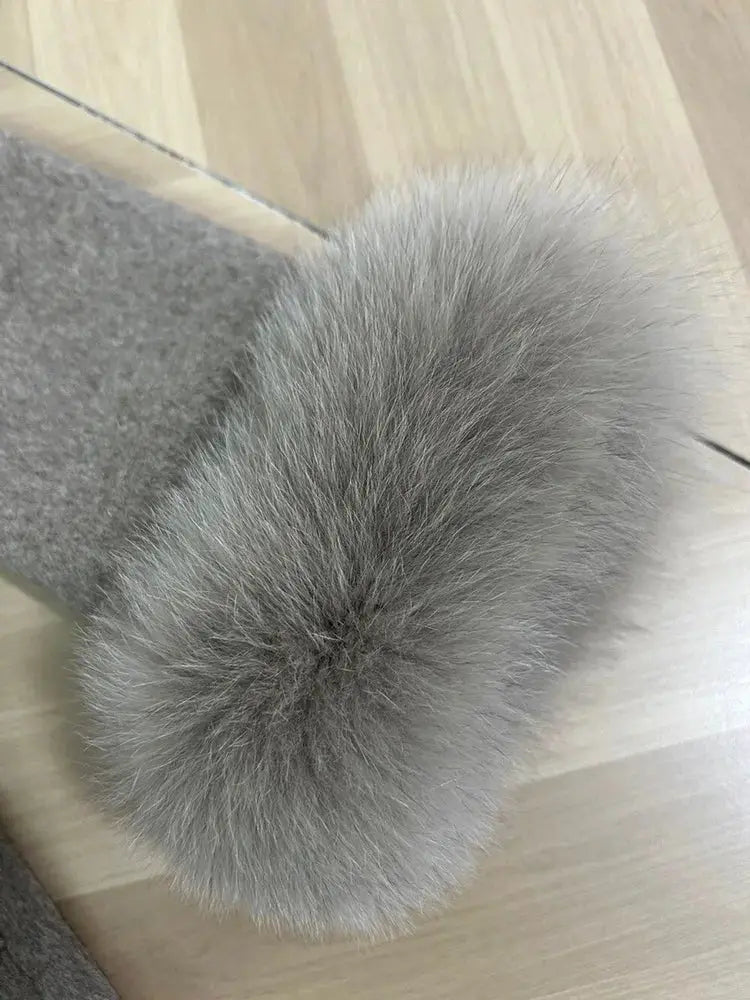 Tossy Fox Fur Wool Overcoat With Fox Fur Cuffs Elegant Loose A Line Short Coat For Autumn And Winter Office Wear