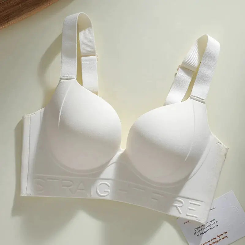 Simples Market white seamless bra with molded cups and wide adjustable straps