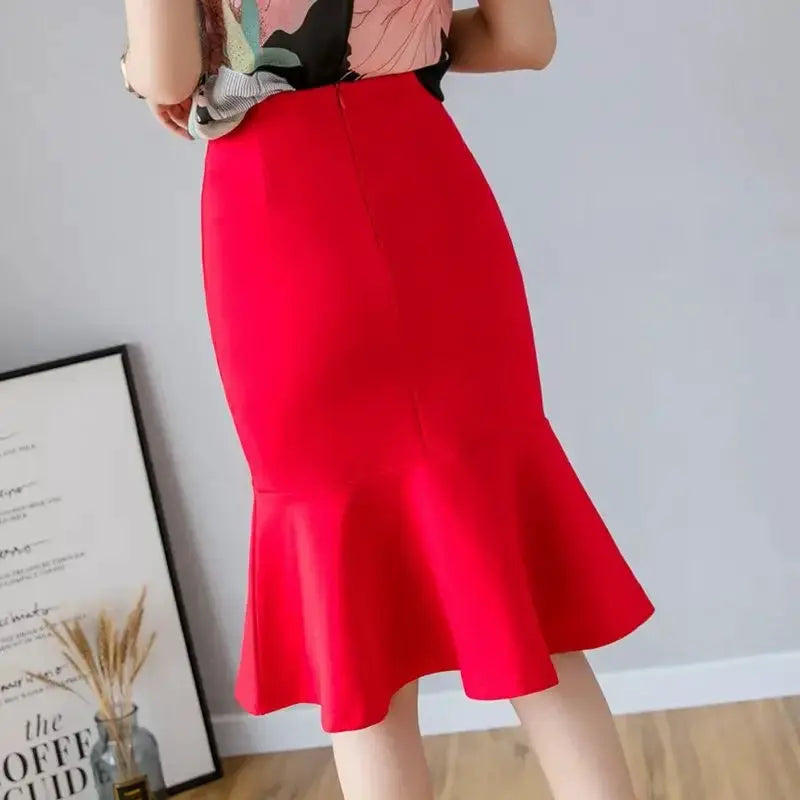 Midi skirt in red with high-waist and flared ruffle hem