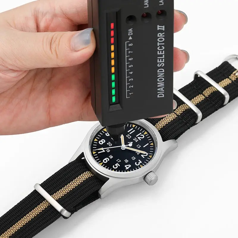 Militado ML05 vintage watch, 38mm stainless case, black dial with luminous hands, black NATO strap.