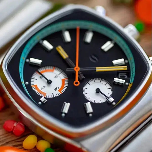 CILOA men's stainless steel quartz watch by Simples Market, black dial with orange hands and white subdials
