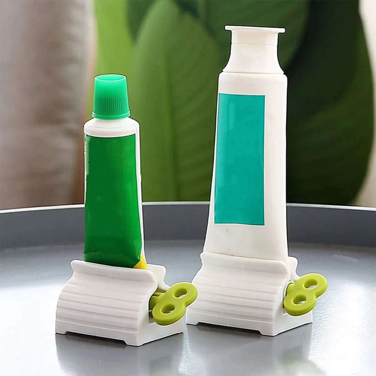 Efficient Toothpaste Tube Squeezer For Hassle Free Smooth And Comfortable Brushing Experience